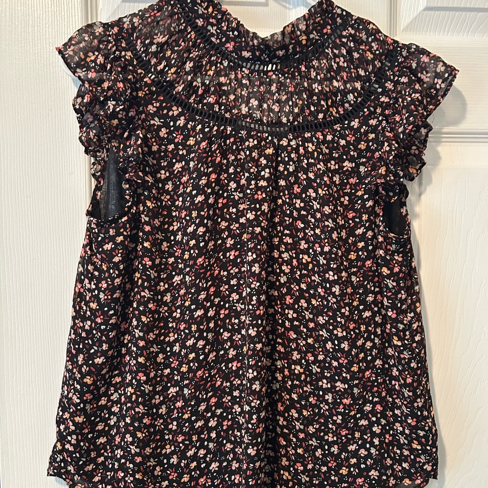 Loft sz small sleevless blouse
